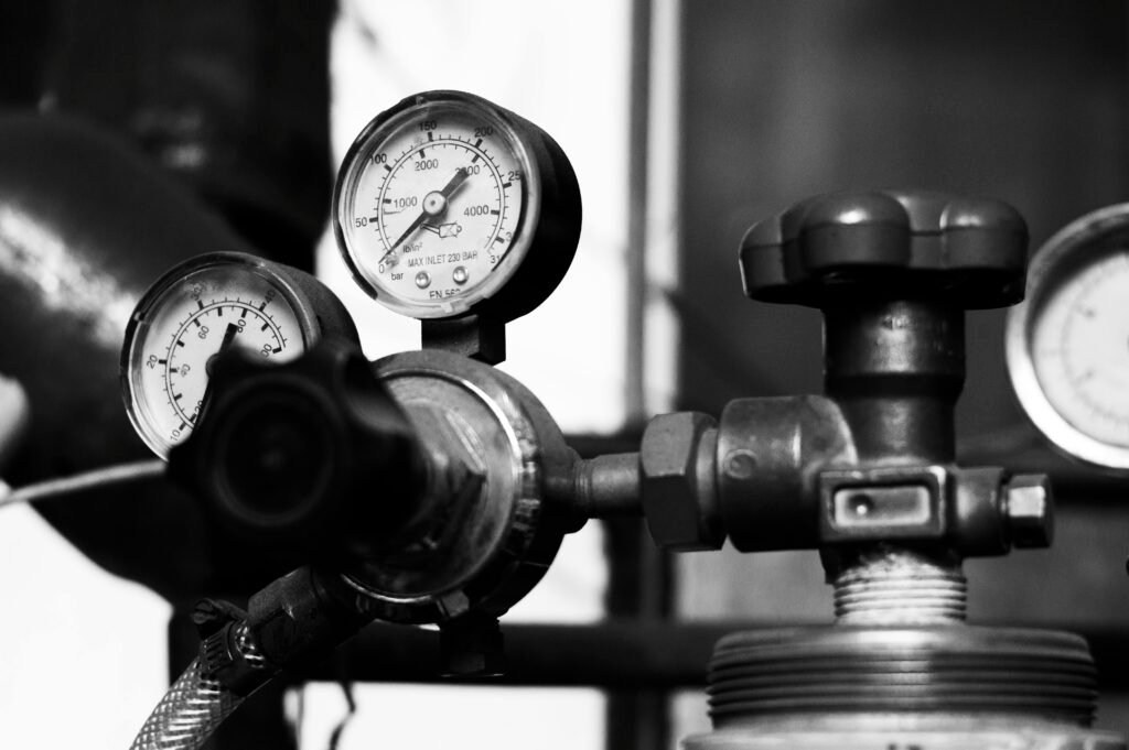 Gas valve and regulator manufacturer for Oil & Gas, Power, Pharma, and Biotech