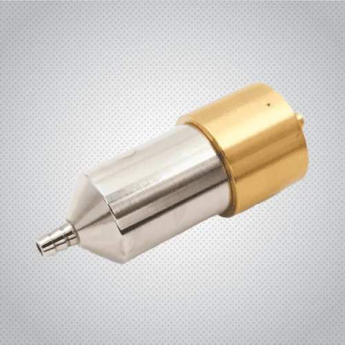 Safety-certified fixed flow regulator for hazardous gas calibration